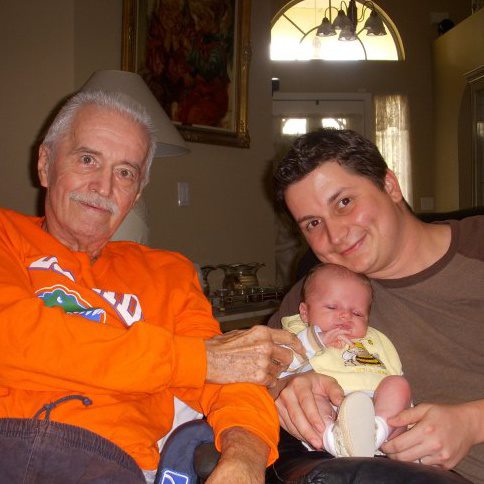 399080_10151042529841645_153378491_n